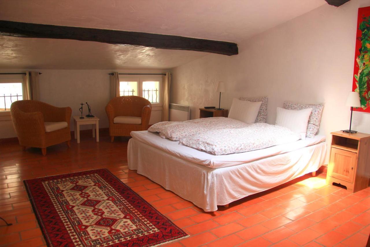Bed and Breakfast Maison Du Midi Lorgues Exterior foto