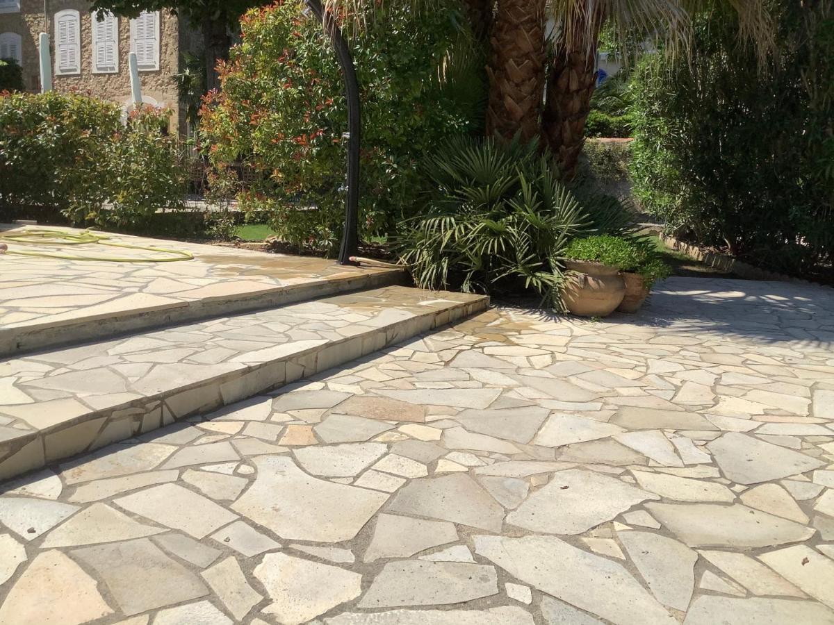 Bed and Breakfast Maison Du Midi Lorgues Exterior foto