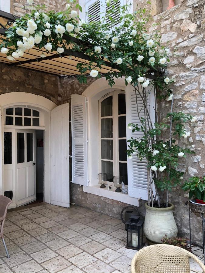 Bed and Breakfast Maison Du Midi Lorgues Exterior foto